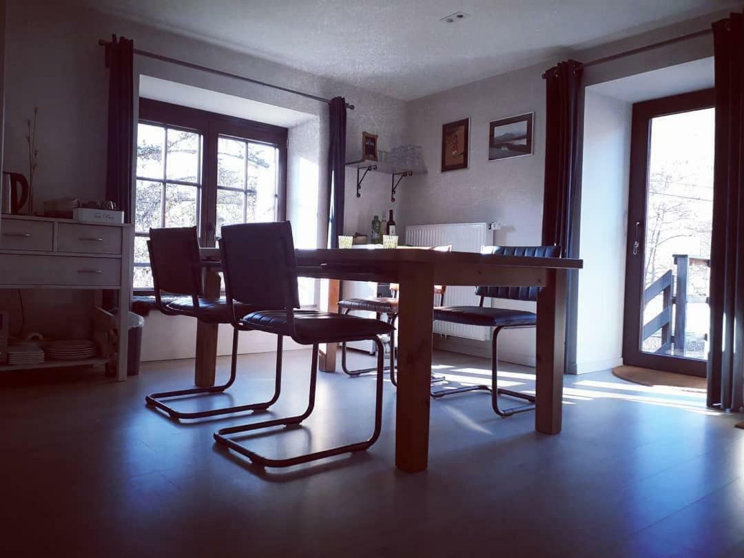 Bed & Breakfast Vallee De L'Ourthe Marcourt Ngoại thất bức ảnh