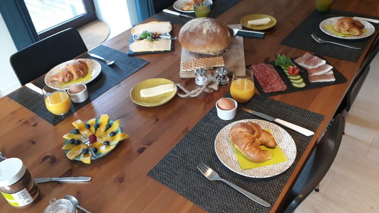 Bed & Breakfast Vallee De L'Ourthe Marcourt Ngoại thất bức ảnh